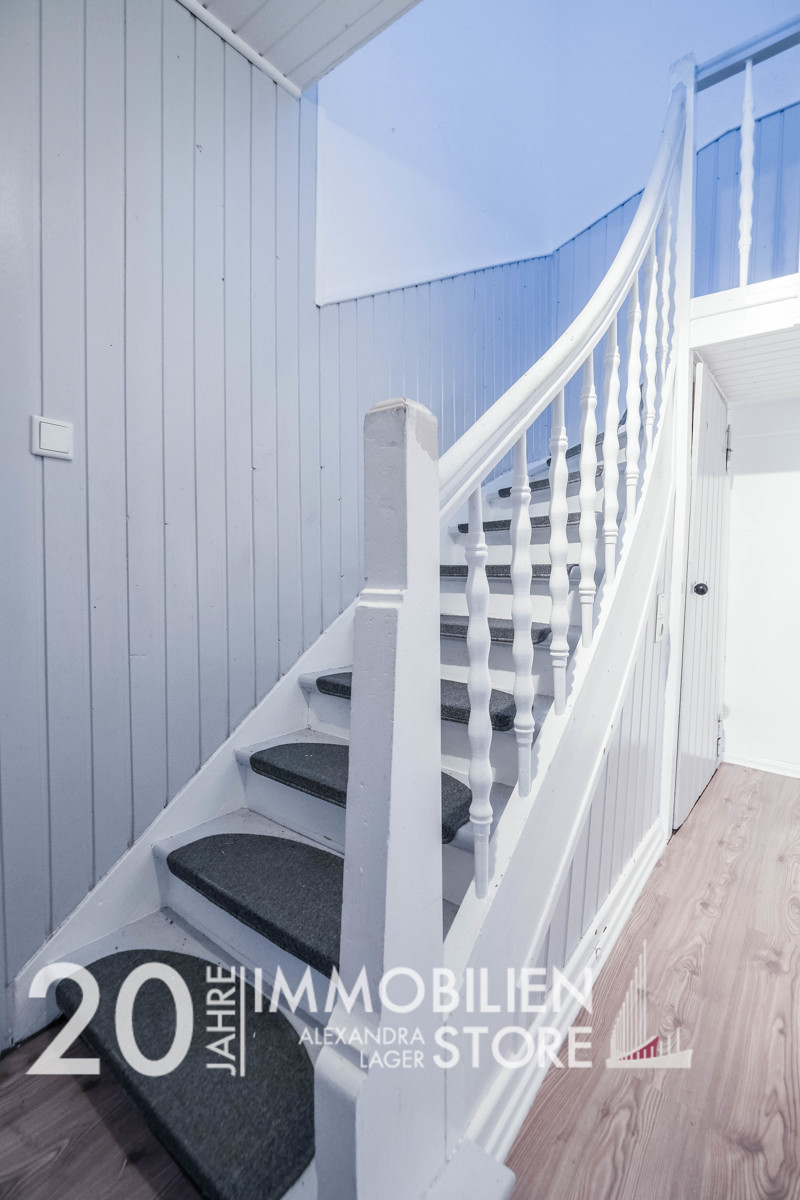 HAUS 1 - original Treppe
