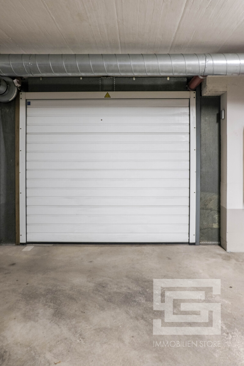 TG-Stellplatz mit Tor