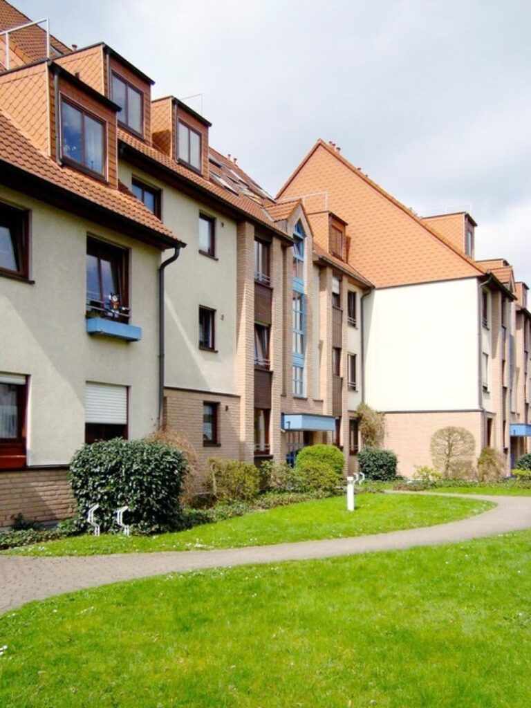 Kapitalanlage! Großzügige Maisonettewohnung mit Dachterrasse