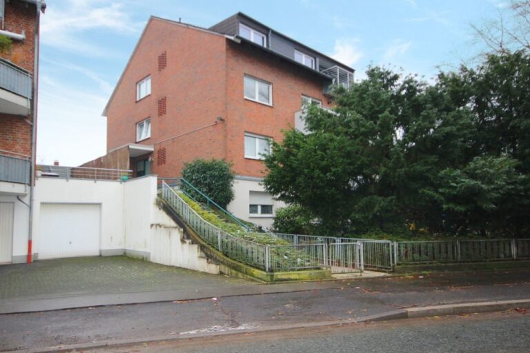 Schöne 2-Zimmer-Wohnung in direkter Rheinnähe!
