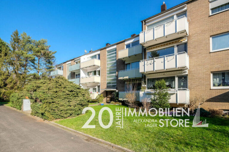 2-Zimmer-PLUS-Wohnung!  Mit Studio im Dachgeschoss und 2 Sonnenbalkonen  in Baumberg!