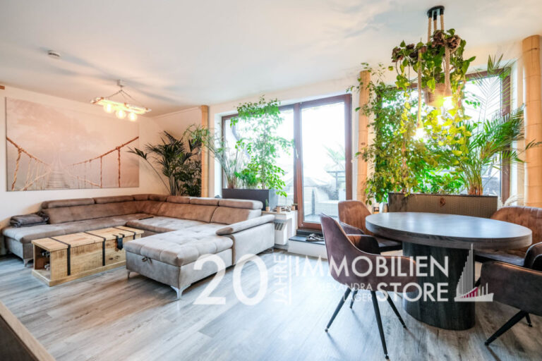 Schöne 3-Zimmer-Bast-Bau-Wohnung im Dachgeschoß!