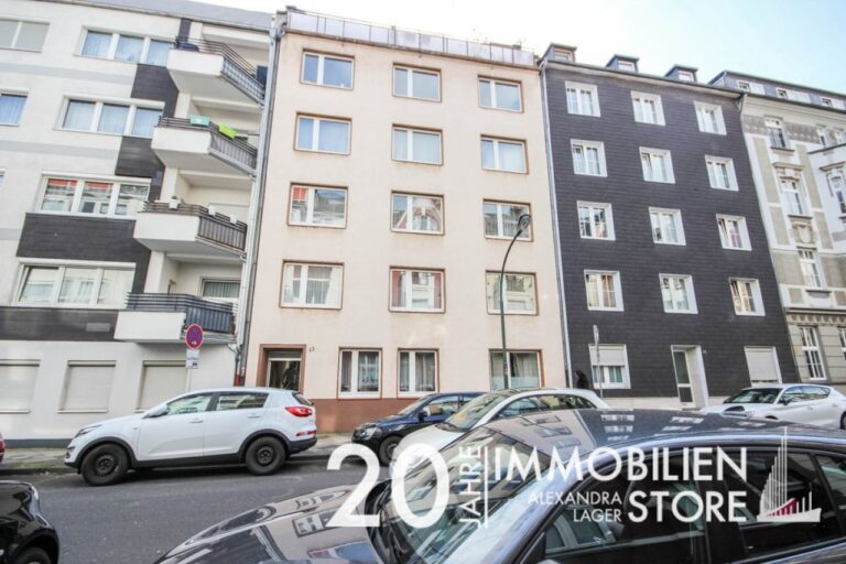 Erstbezug nach Rundumerneuerung – 4 Zimmer Wohnung in Düsseldorf Pempelfort!