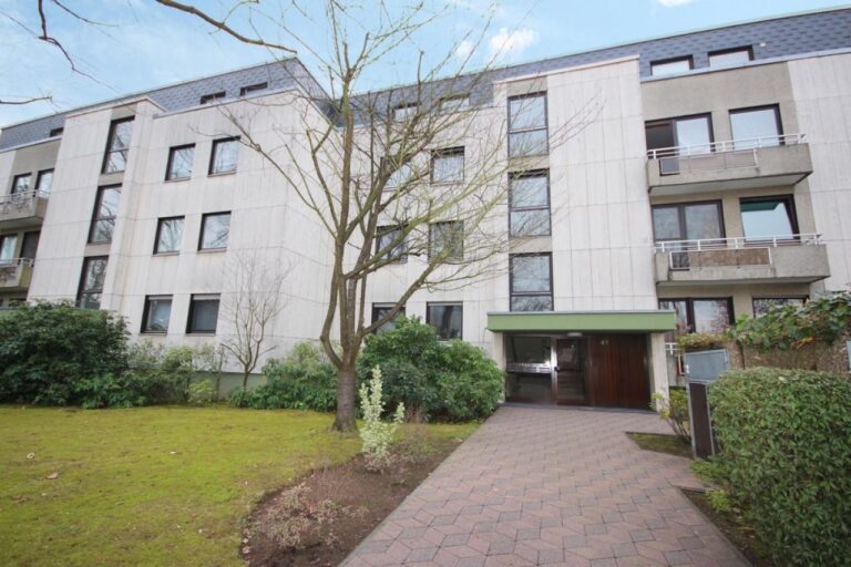 Wohnen in der Belle Etage – Lichtstarke 3 Zimmer Wohnung im Österreichviertel