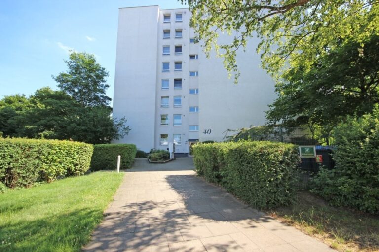 Top gepflegte 3-Zimmer-Wohnung mit viel Charme in Monheim-Baumberg!